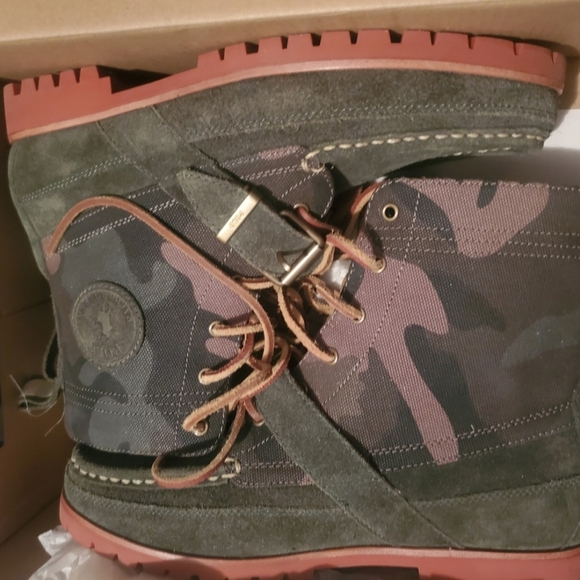 Polo by Ralph Lauren Green and Brown Camouflage Boots - Picture 1 of 1